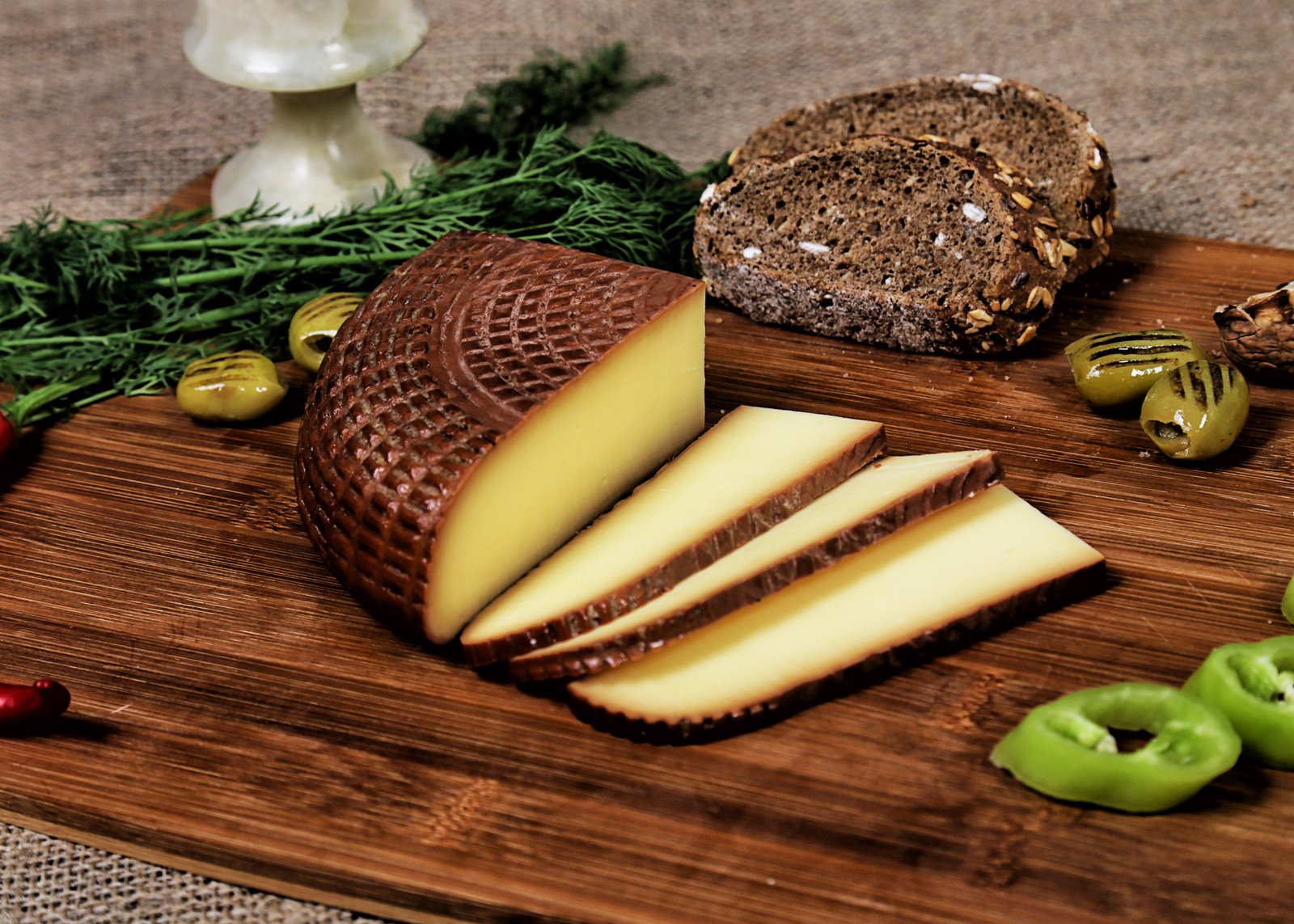 isli-cerkez-peyniri-300-gr-emirgan-ciftligi